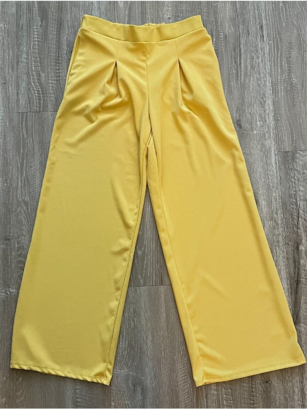 LA Gypsy Women's Pants Size L Yellow Wide Leg Trousers Front Pleats Side Pockets